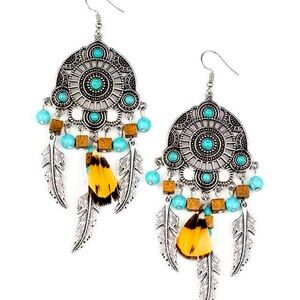 Brand new paparazzi earrings